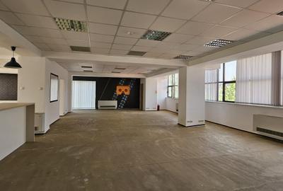 Birou - open space - Expozitiei - 11