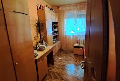 Apartament 3 camere-parter inalt-ideal pentru locuit sau investitie-zona Dacia - 15