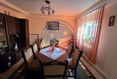 Casă primitoare, excelent poziționată, ideală pentru o familie! - 2