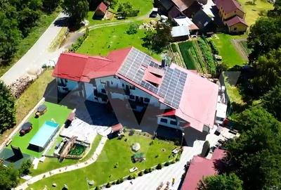 Lacul de Argint, pensiune 14 camere cu restaurant si lac in zona premium! - 1