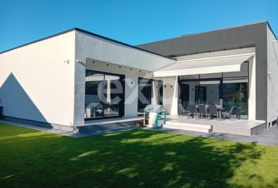 Casă individuală cu 4 camere în Corbeanca