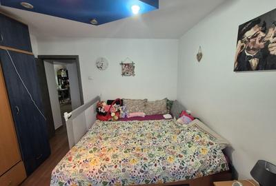 Ap decomandat 4 camere , 2 bai si 2 balcoane-zona Colentina bloc 1986 - 12