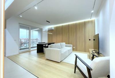 Apartament cu 3 camere decomandat, mobilat în Central