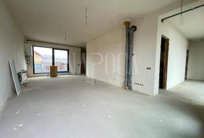 Apartament cu 3 camere semidecomandat în Bună Ziua