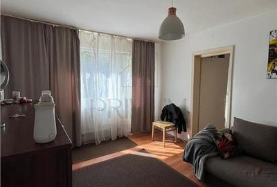 Dacia - 2 Camere - Etaj 1 - Semicentral - 1