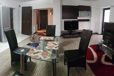 Apartament cu 3 camere decomandat, mobilat în Ștefan cel Mare