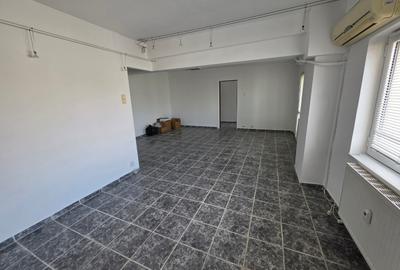 Calea Mosilor, 5 minute metrou Obor, stradal, vedere spate, bloc 1982, - 9
