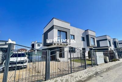 Casă individuală cu 4 camere în Sânpetru