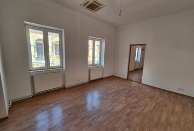 De închiriat spațiu birouri în zonă ultracentrală - 4