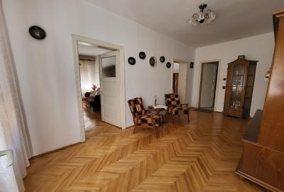 Casă monumentală pe 3 nivele, 5 camere, garaj și curte generoasă – Zona Decebal - 6