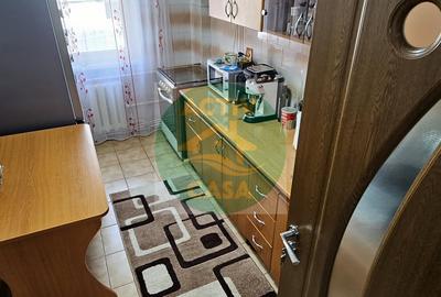 Apartament de vanzare, 3 camere, etaj 1 - 10
