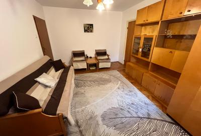 INCHIRIEZ apartament 2 camere semidecomandat,zona Mihai Viteazul - 2