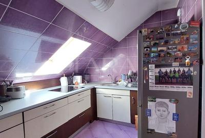 APARTAMENT IN VILA, 4 camere si terasa, Floresti central. - 8