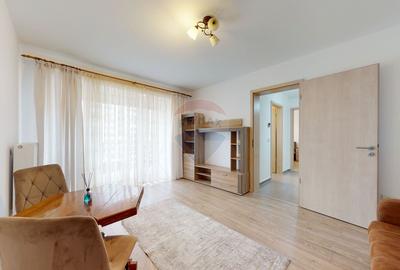 Apartament cu 2 camere decomandat în Tractorul