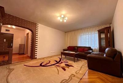 Apartament 3 camere bloc tip vila - 1