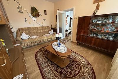 Aleea Parcului - etajul 1 - decomandat - 3