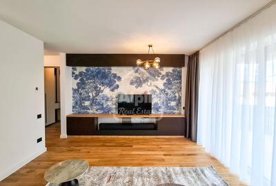 Apartament cu 3 camere decomandat, mobilat în Central