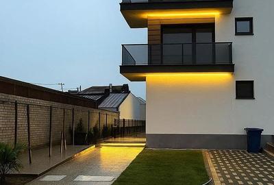 Apartament cu 2 camere decomandat în 1 Mai