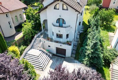 Casa 9 camere de vanzare in Europa, Cluj Napoca - 1