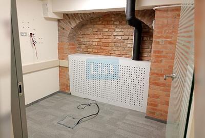 CLADIRE CU ARHITECTURA EMBLEMATICA - FOST SEDIU INTEL - 5