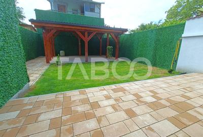 Apartament 2 camere - mobilat modern - curte proprie cu filigorie - 1