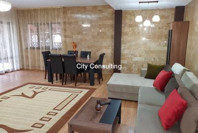 Casă cu 5 camere în Pipera