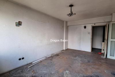 Langa Parc // 1961 // decomandat - 1