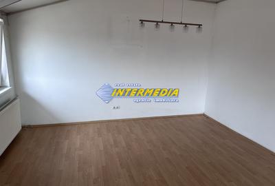 Spatiu de inchiriat I CETATE I 100 mp I Etaj 1 I Ideal pentru  birouri I - 18