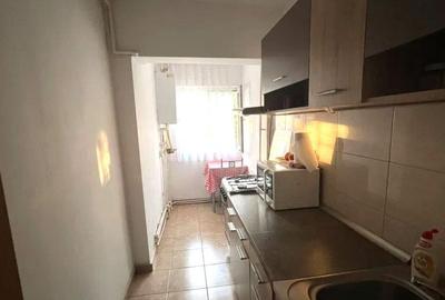 Garsoniera centrala proprie bloc 1980 Gorjului, Lujerului - 3