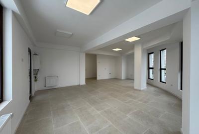 Spațiu Comercial Stradal | 73.4 mp | Clădire Nouă 2025 | Intersecție cu Trafic I - 1