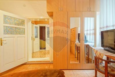 Proprietate cu 2 apartamente și garaj, Schei - 6