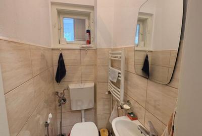Apartament decomandat 70 mp utili 2 bai pivnita si curte 58 mp Central - 16
