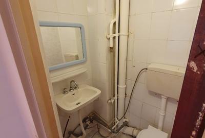 PROPRIETAR vand apartament decomandat 4 camere, 2 bai, 2 balcoane. - 12