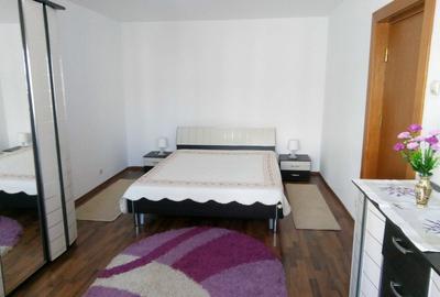 De inchiriat 60mp 2 camere apt modern in 1 Mai - 2