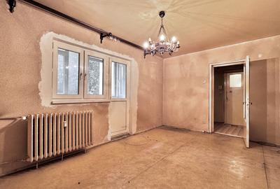 Apartament 2 cam. Stefan cel Mare, bloc 1981 - 1