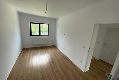 Casa  4 camere, 100 mp, de vanzare casa in zona Miroslava, 2 km de Family Market - 3