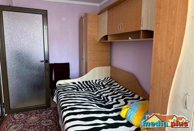 Apartament 3 camere semidecomandat, etaj 3/4, Micro 38 - 5