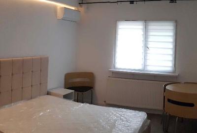 Garsonieră decomandată, mobilată în Dristor