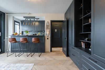 O Vacanță Permanentă în Inima Capitalei, Magheru/Bălcescu - 9