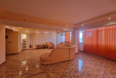 Apartament-spectacol/ 101 mp utili/ living de 54 mp! Unic în Bacău! - 3