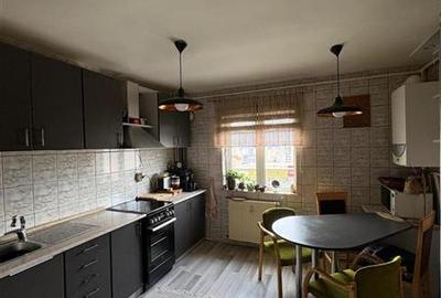 Vanzare apartament 4 camere decomandat Manastur zona Flora, Cluj-Napoca - 1