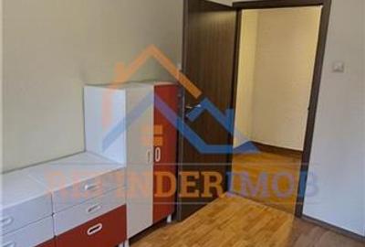 Apartament de vanzare cu 3 camere, zona 1 Decembrie 1918 - 3