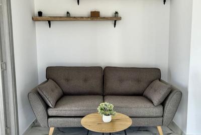 Apartament cu 3 camere semidecomandat în Florești