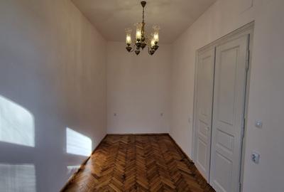 0 % comision, Locatie unica, Apartament in cladire istorica an 1900 - 1