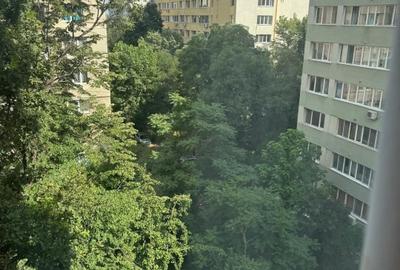 Se vinde un apartament de 3 camere in zona Obor, pe strada Masina de Paine - 7