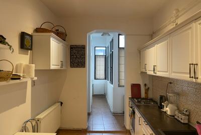 Apartament spectaculos de 4 camere într-o vilă cu farmec istoric, Victoriei - 12