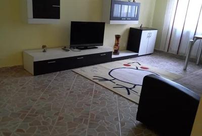 Apartament cu 3 camere, decomandat, etajul 1/4, zona Nicolina-Lidl