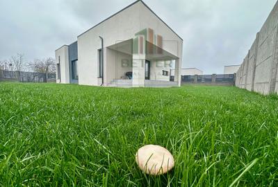 Casă individuală cu 4 camere în Berceni