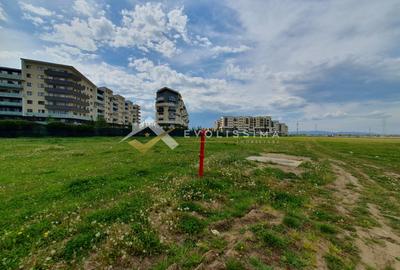 Teren Construcții intravilan de 12940 mp, în Tractorul