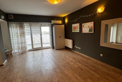 Apartament cu 2 camere semidecomandat în Titan